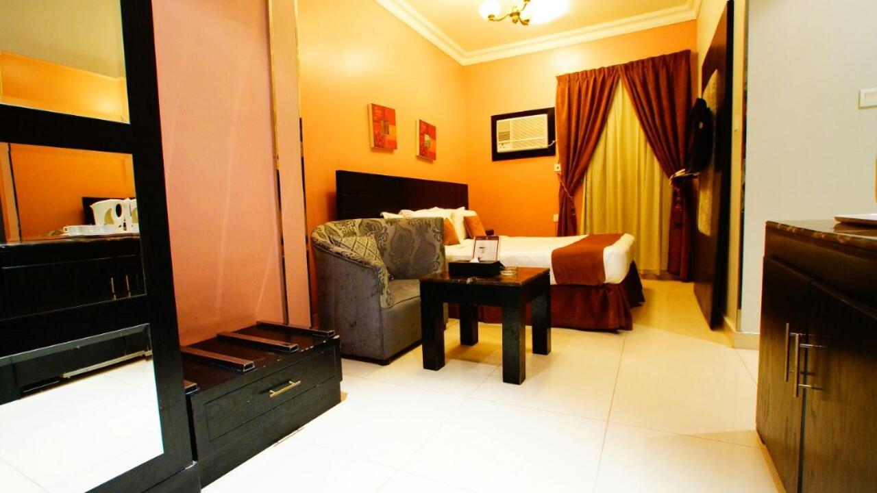 Al Muhaidib Hotel Эр-Рияд Экстерьер фото